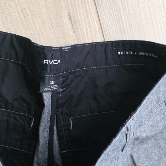RVCA Heathered Gray Chino Golf 9" Shorts Men Sz 30 - Picture 5 of 5